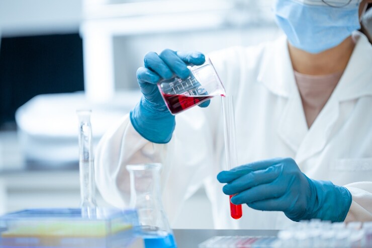 Covid 19 analisi di laboratorio (Pixabay Foto) - www.biomedicalcue.it