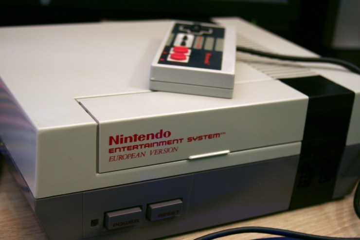 Vecchio Nintendo NES (Pixabay foto) - www.systemcue.it