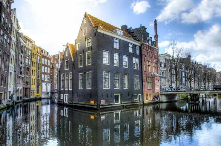Scorcio di Amsterdam (Pixabay FOTO) - www.buildingcue.it