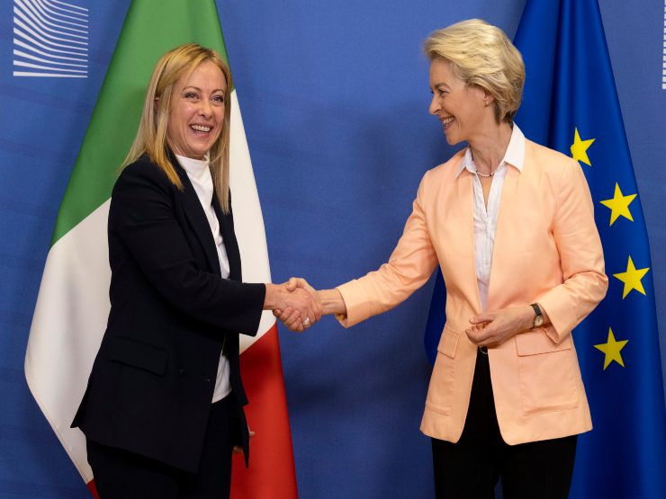 Giorgia Meloni e Ursula Von Der Leyen (Depositphotos FOTO)-www.managementcue.it