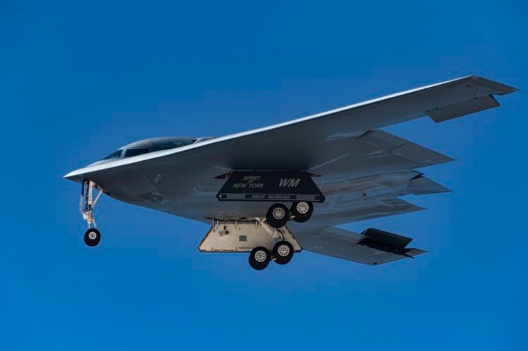Un caccia bombardiere B-2 Spirit (Northropgrumman FOTO) - www.aerospacecue.it