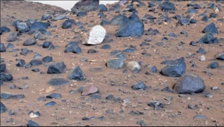 Rocce blu su Marte (NASA foto) - www.aerospacecue.it