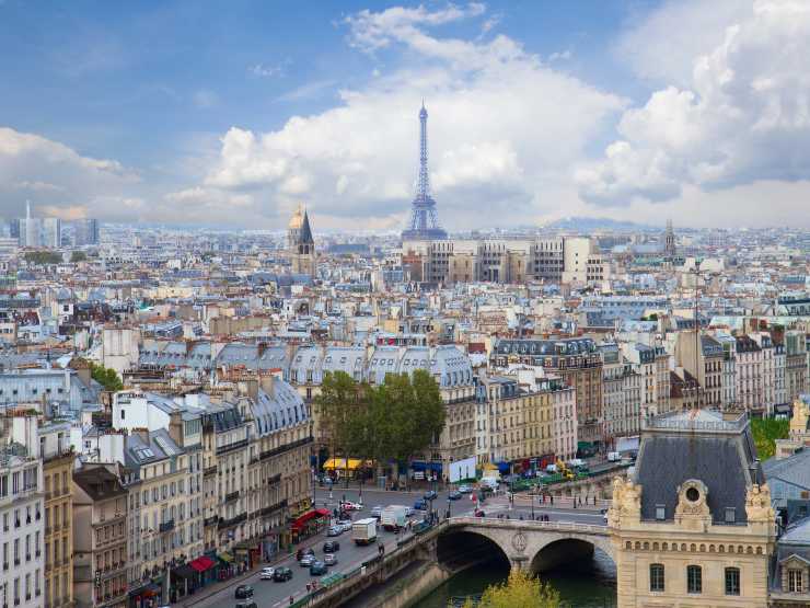 Paris (Depositphotos) www.financecue.it