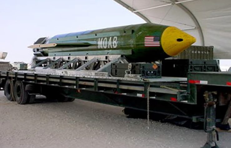 La Madre di tutte le bombe (U.S. Department of Defense foto) - www.sciencecue.it