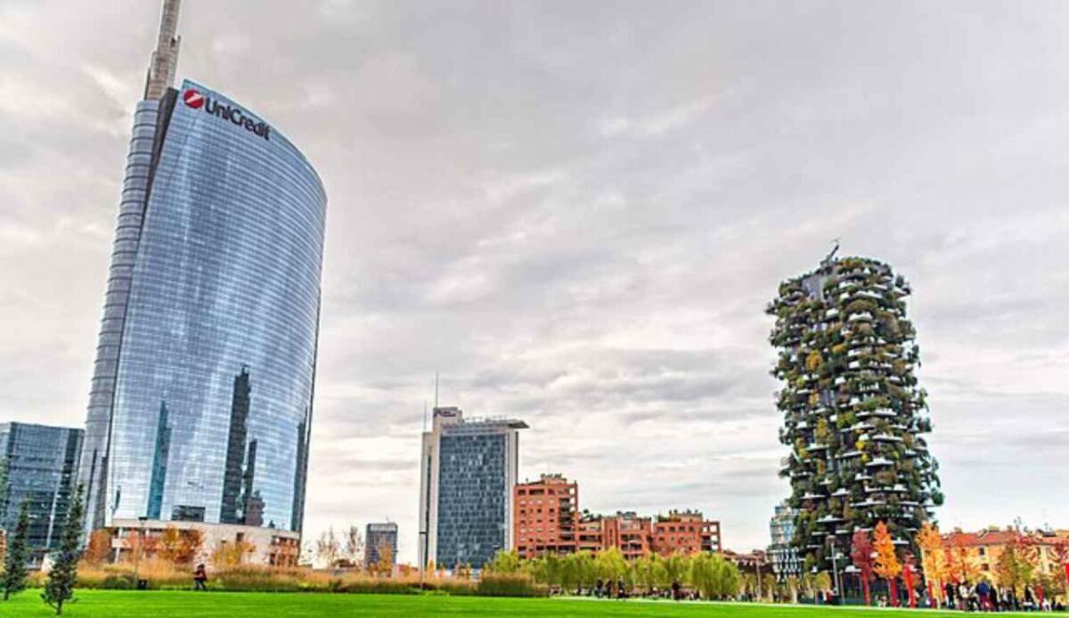 Cos'è il Golden Power e perché sarà difficile usarlo contro UniCredit? - UniCredit a Milano (Wikimedia, Creative Commons Attribution-Share Alike 4.0 FOTO) - www.managementcue.it