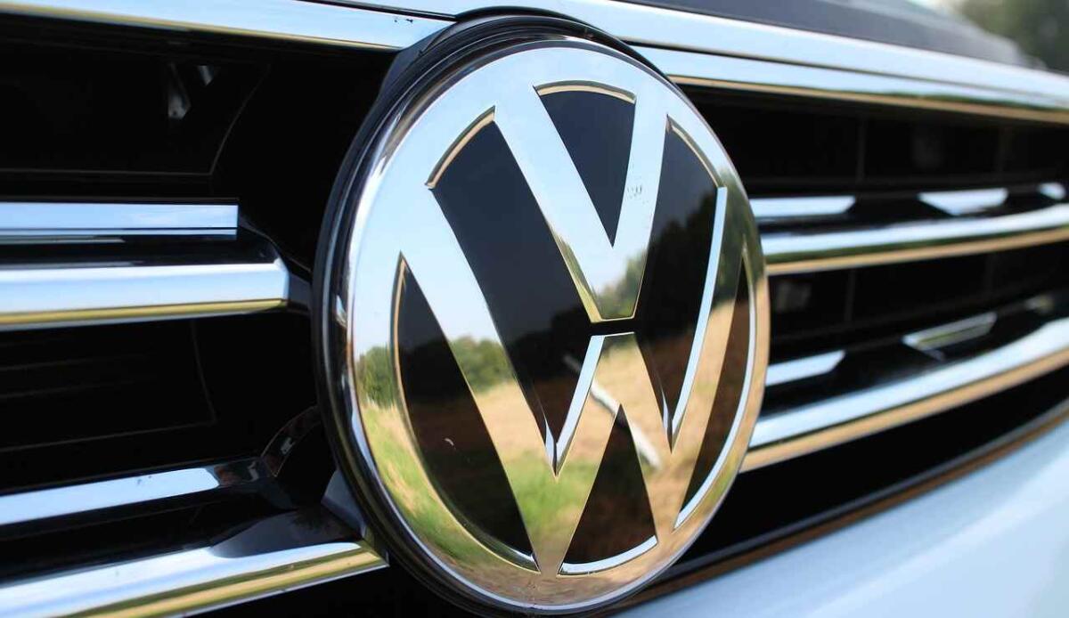 Volkswagen chiuderà delle fabbriche in Germania e taglierà il personale: cosa sta succedendo - Volkswagen (Pixabay FOTO) - www.vehiclecue.it