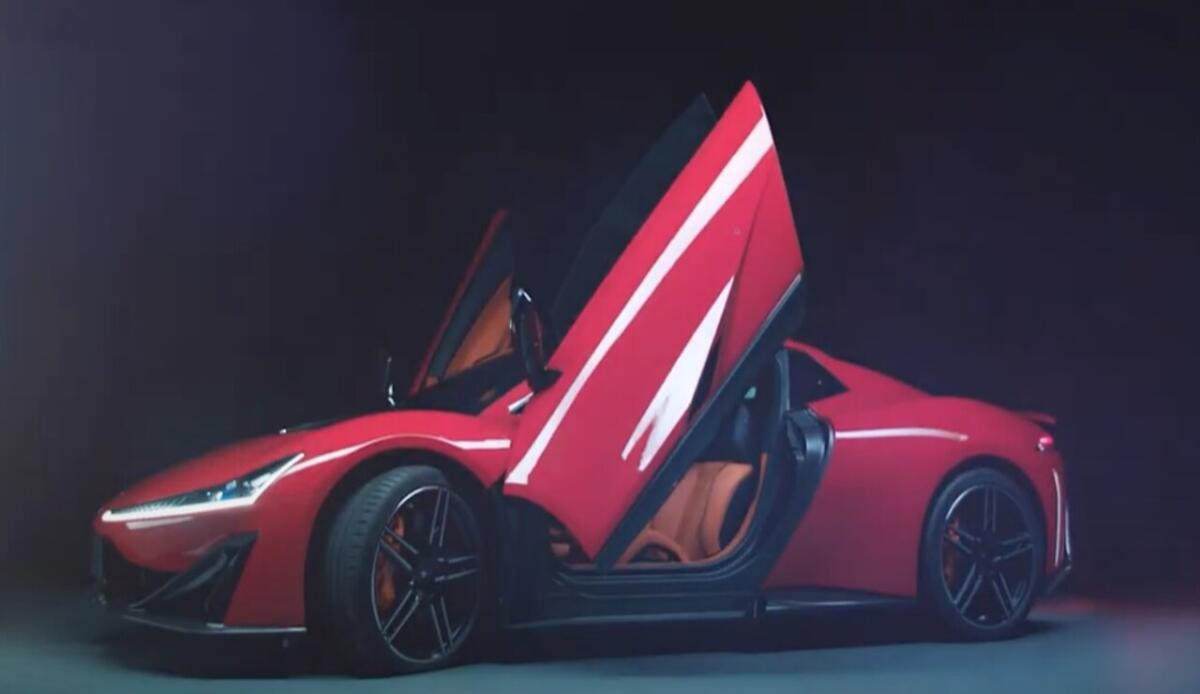 Ora puoi personalizzare le tue auto elettriche grazie all'AI - Auto elettrica a Parigi 2024 (screenshot CA Auto Bank/YouTube)
