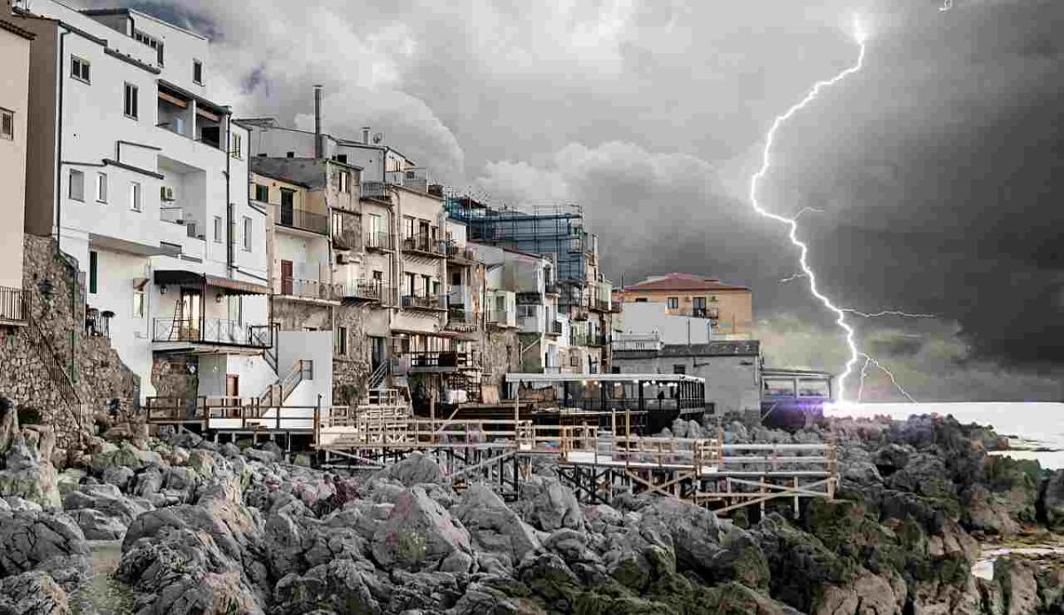 Maltempo Catania, fiumi d'acqua trascinano auto e barche: persone soccorse in autostrada - Maltempo (Pixabay FOTO)- www.energycue.it