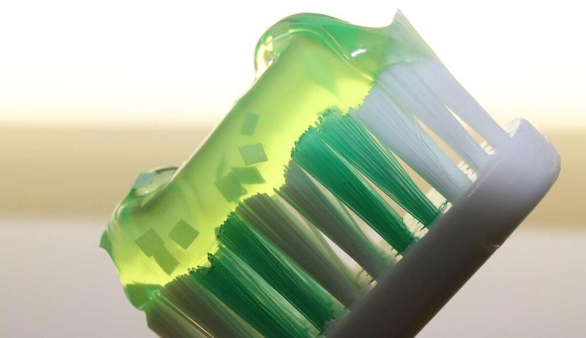 Un transistor edibile a base di dentifricio per controllare la salute dall'interno - Dentifricio (Pixabay foto) - www.biomedicalcue.it