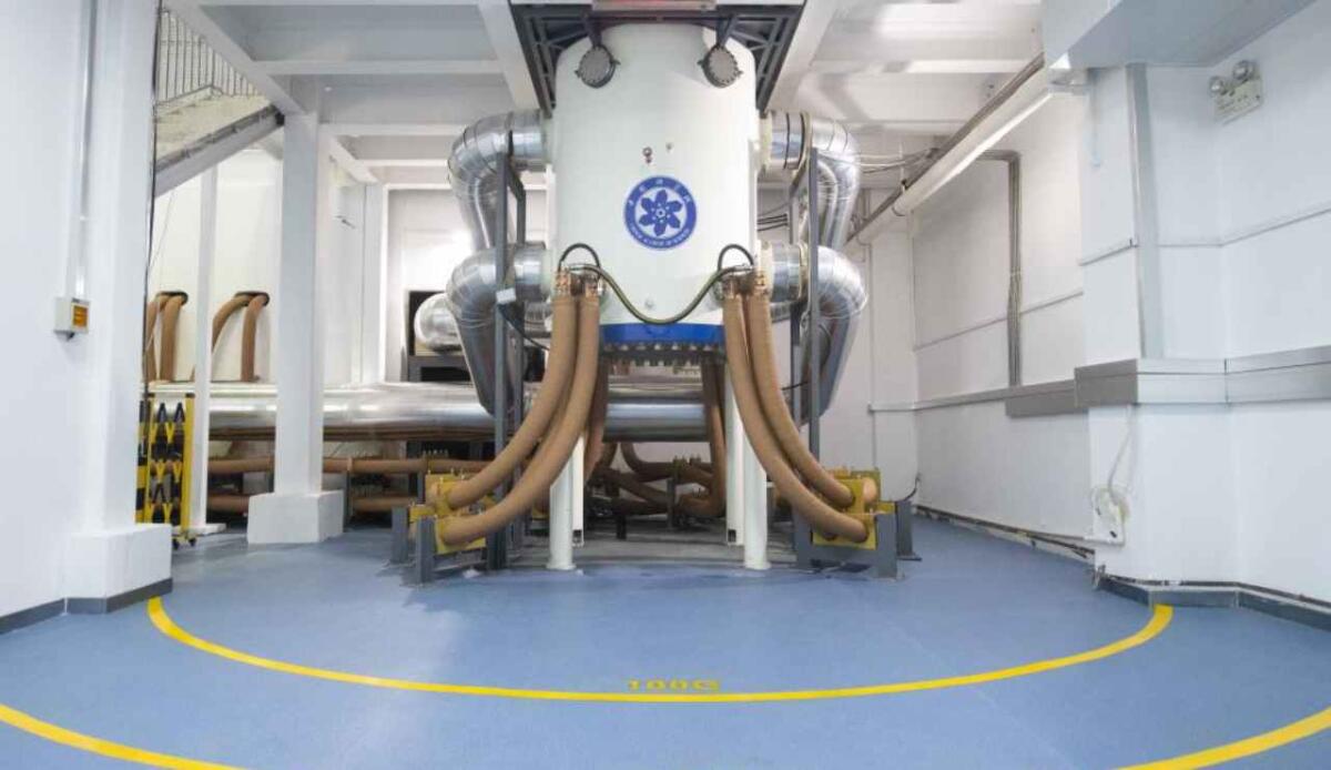 Questo magnete è 800.000 volte è più potente della Terra stessa - Magnete resistivo sviluppato in modo indipendente da scienziati cinesi (Xinhua_Zhang Duan FOTO) - www.sciencecue.it