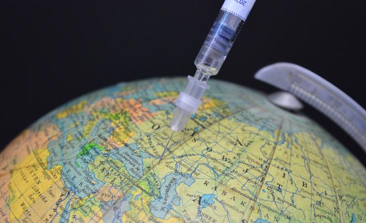 Vaccinazione globale (Pixabay FOTO) - www.biomedicalcue.it