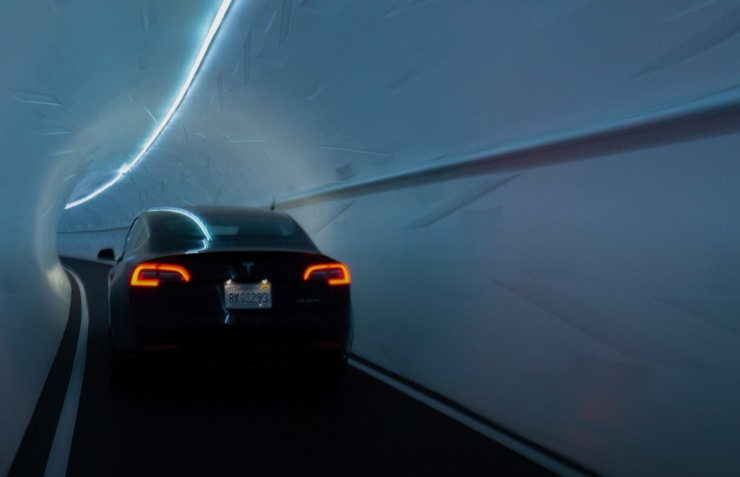 Interno del Vegas Loop (The Boring Company foto) - www.vehiclecue.it