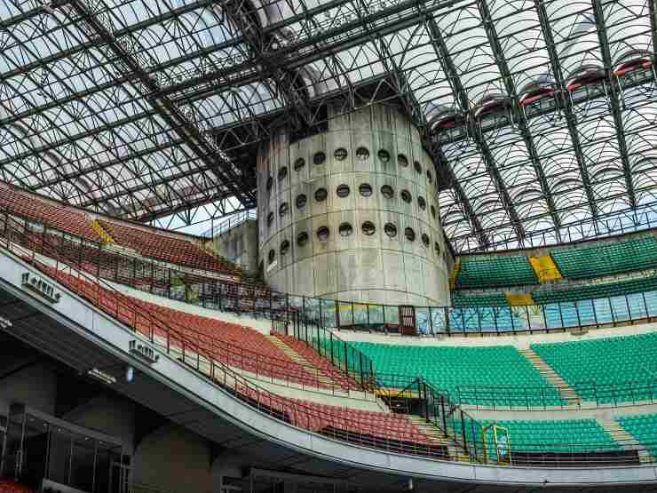Interno Stadio Meazza (Pixabay FOTO)- www.buildingcue.it