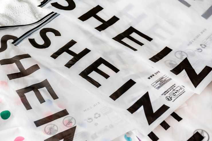 Le ormai molto riconoscibili confezioni Shein
