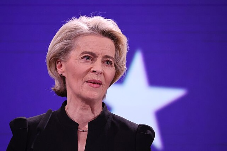Ursula von der Leyen (Wikimedia, Creative Commons Attribution 4.0 FOTO) - www.managementcue.it