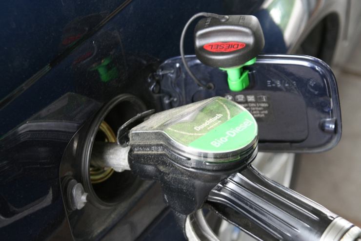Bio-Diesel (Pixabay foto) - www.vehiclecue.it