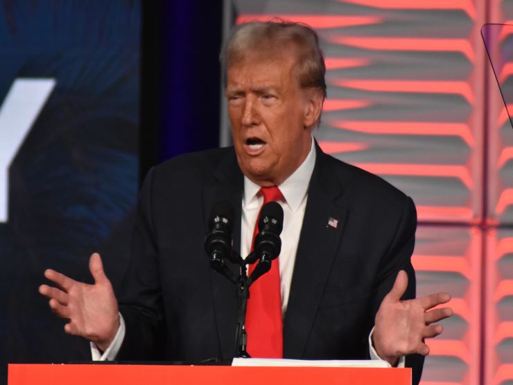 Donald Trump (Depositphotos FOTO)- www.financecue.it