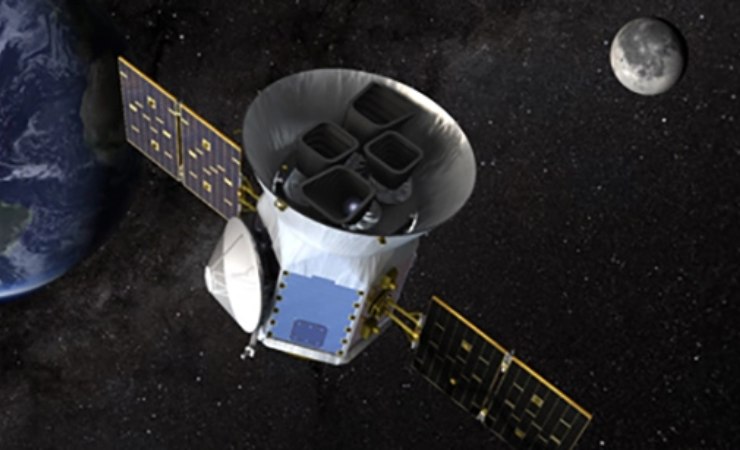 Esopianeta satellite (NASA foto) www.aerospacecue.it