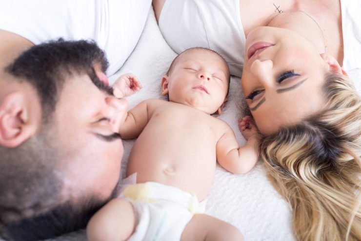 Giovane famiglia (Pixabay foto) - www.managementcue.it