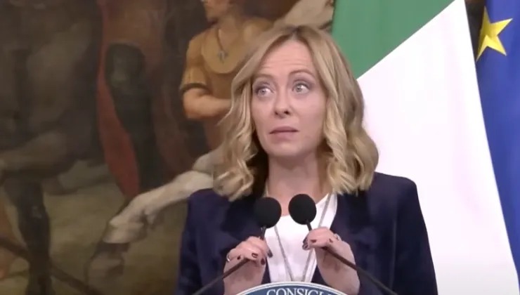 Giorgia Meloni al Ministero (screenshot Giorgia Meloni News/YouTube) - www.managemencue.it