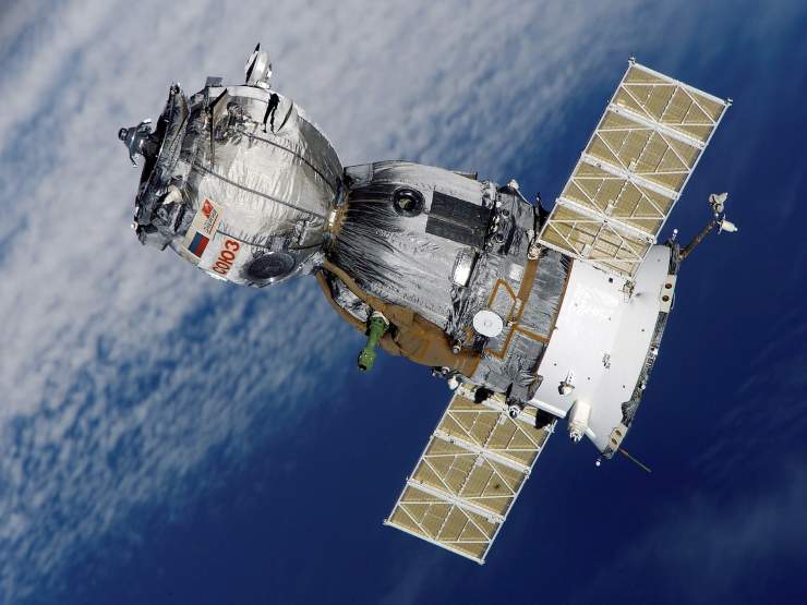 Satellite (Pixabay FOTO) - www.aerospacecue.it