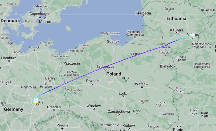 Percorso del volo (FlightRadar24 FOTO) - www.aerospacecue.it