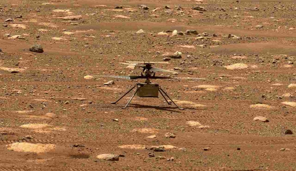 Ingenuity: la NASA ha fatto finalmente chiarezza sulle dinamiche dell'ultimo volo dell'elicottero su Marte - Ingenuity su Marte (NASA FOTO) - www.aerospacecue.it
