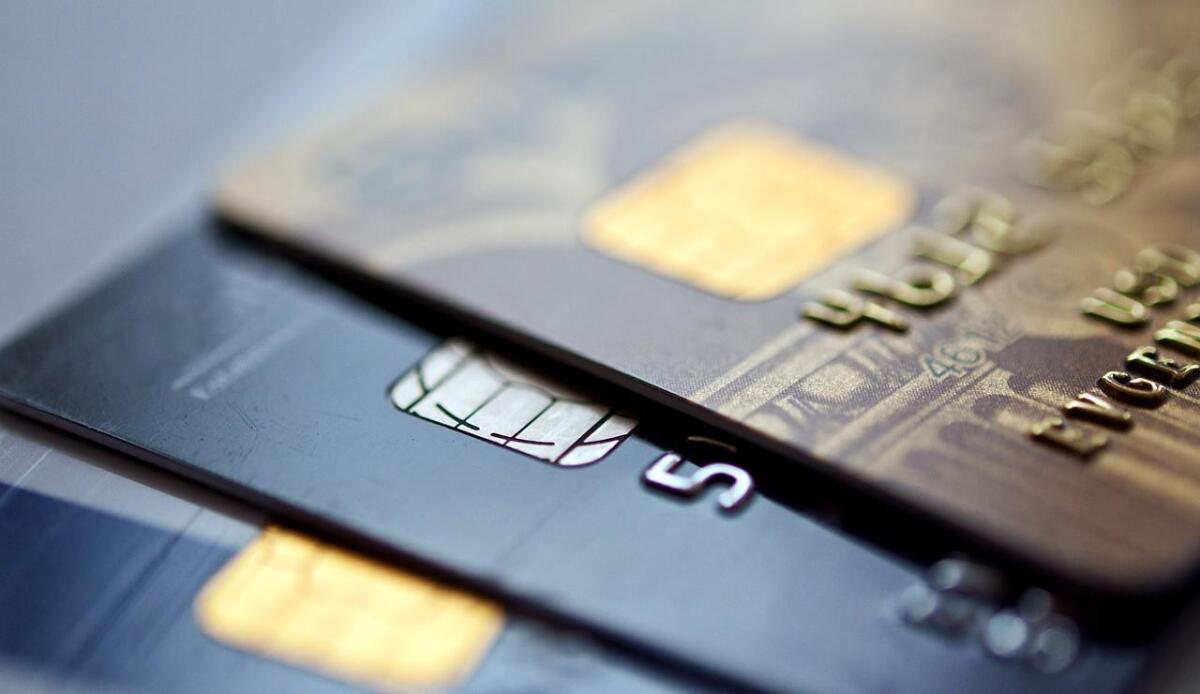 Arrivano i bonifici istantanei gratuiti verso tutte le banche - Carte di credito (Pixabay FOTO) - www.managementcue.it