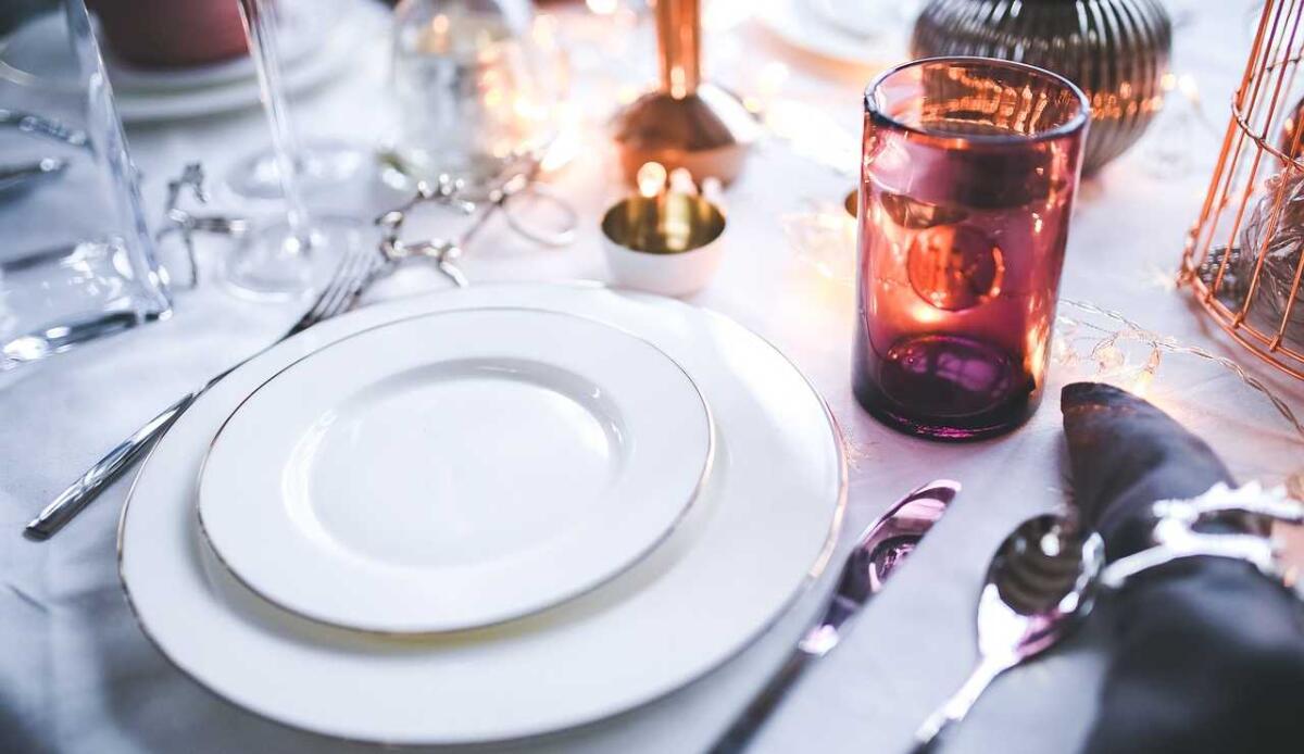 Il Pranzo di Natale 2024 sarà più caro rispetto al 2023 - Pranzo di Natale (Pixabay FOTO) - www.financecue.it