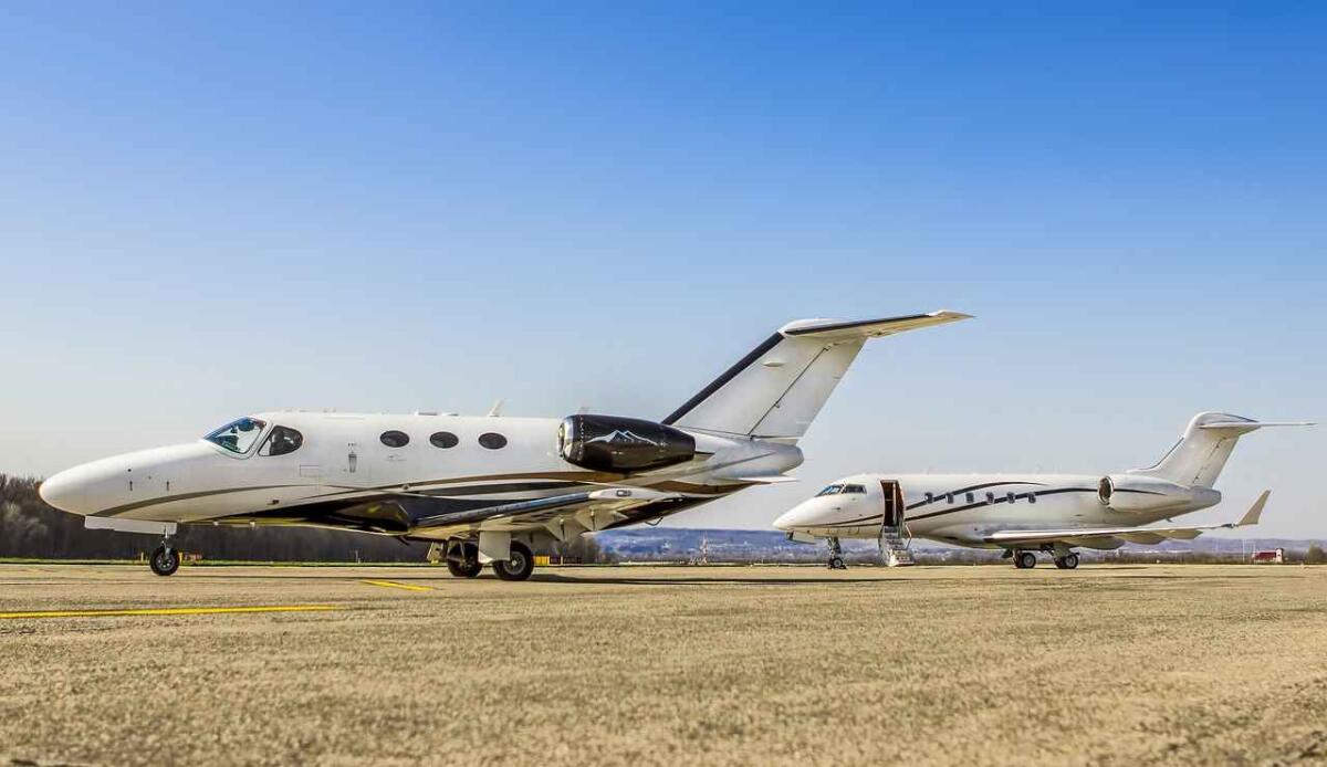 Le emissioni di CO2 dei jet privati sono maggiori di quelle prodotte da una persona in tutta la sua vita - Jet privato (Pixabay FOTO) - www.energycue.it