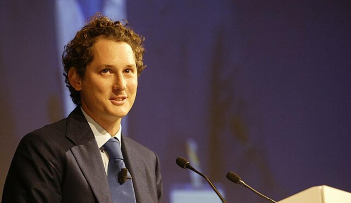 Stellantis scommette sulla Spagna: 4 miliardi di euro per una gigafactory di batterie elettriche - John Elkann, presidente di Stellantis (Wikimedia, Creative Commons Attribution-Share Alike 4.0 FOTO) - www.vehiclecue.it