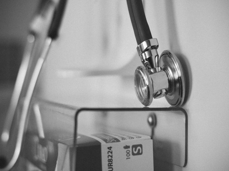 Stetoscopio (Pixabay FOTO)- www.biomedicalcue.it