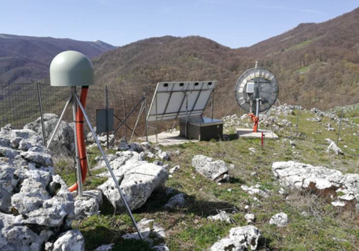 Strumenti per studiare gli acquiferi in Irpinia (INGV FOTO) - www.buildingcue.it