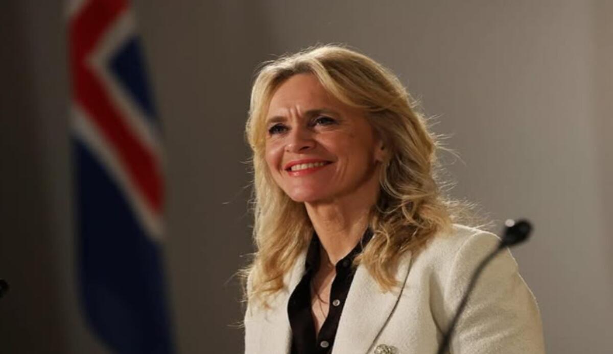 Islanda al femminile, quando la leadership si veste di rivoluzione - Premier Islanda (Instagram FOTO) - www.financecue.it