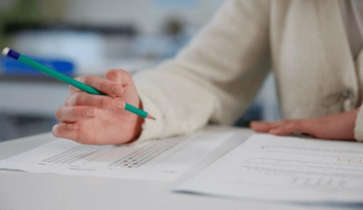 Concorso del Ministero, se passi la prova il posto è tuo: candidati entro questa data | Offerta per maggiorenni - Concorso al Ministero, per superarlo basta questo trucco (Shutterstock Foto) - www.managementcue.it