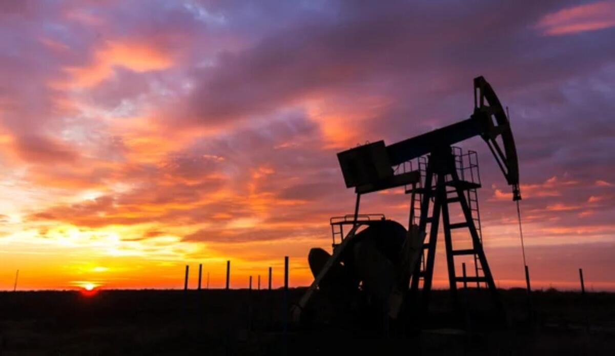 Fracking ed energia, una grande e rischiosa opportunità: ecco quali sono i suoi impatti - Illustrazione dell'estrazione del petrolio (Depositphotos FOTO) - www.financecue.it