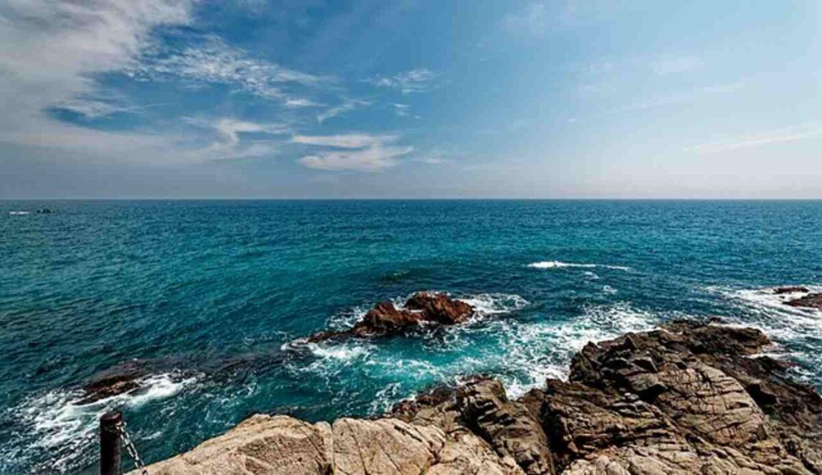Mar Mediterraneo, il rischio di inondazione aumenterà vertiginosamente entro il 2070 - Mar Mediterraneo (Wikimedia, Creative Commons Attribution-Share Alike 4.0 FOTO) - www.energycue.it