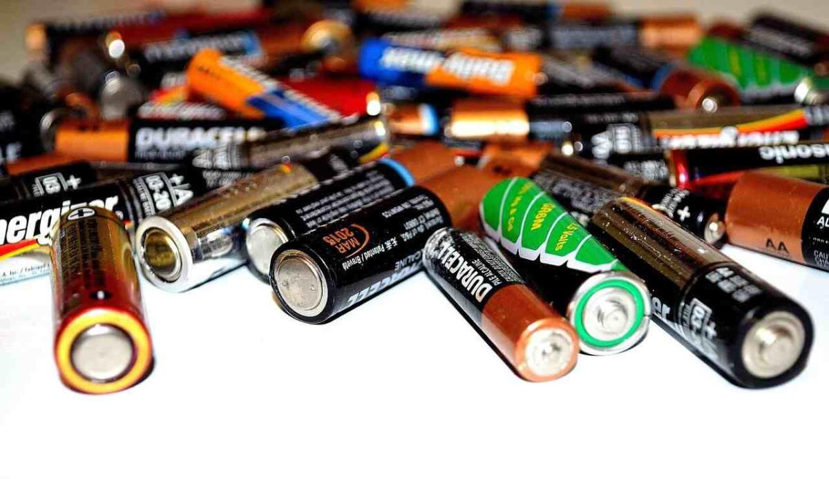 Pile ricaricabili, ho comprato questo modello e funzionano che è una meraviglia | Le attacco al cavetto usb come lo smartphone - Pile ricaricabili, ecco quelle migliori (Pixabay) - systemscue.it