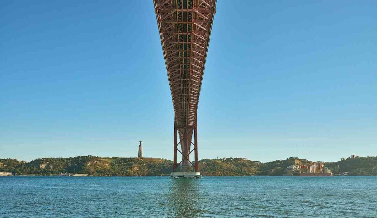 Infrastrutture strategiche e prioritarie 2024: il rapporto sullo stato costruttivo in Italia - Foto di un ponte (Pexels FOTO) - www.buildingcue.it