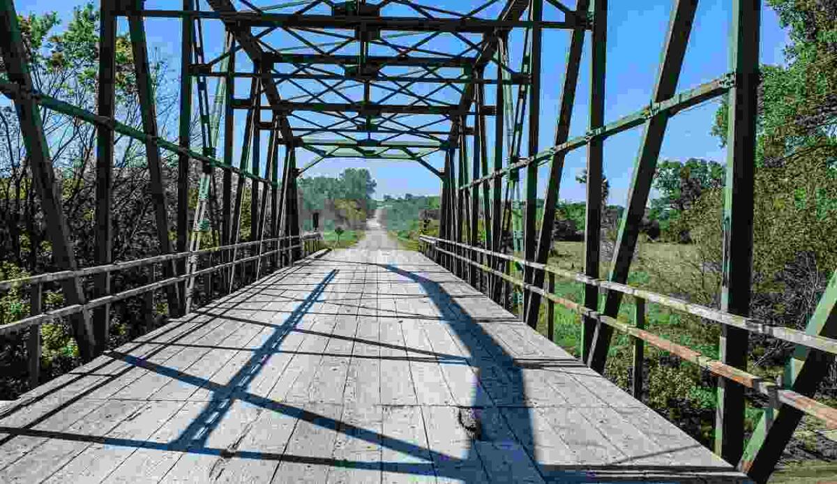 Tra natura e avventura: i ponti più belli si trovano in Italia e ti lasceranno col fiato sospeso - Ponte sospeso (Pixabay Foto) - www.buildingcue.it