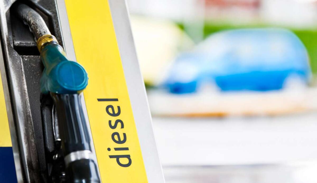 Deciso l'aumento delle accise, come cambiano i prezzi di benzina e diesel - Diesel (Depositphotos foto) - www.vehiclecue.it