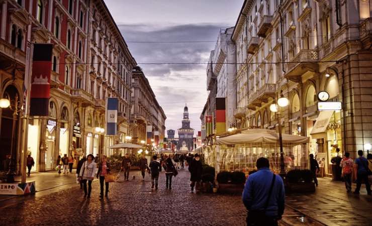 Via Montenapoleone (Pixabay) - www.systemscue.it