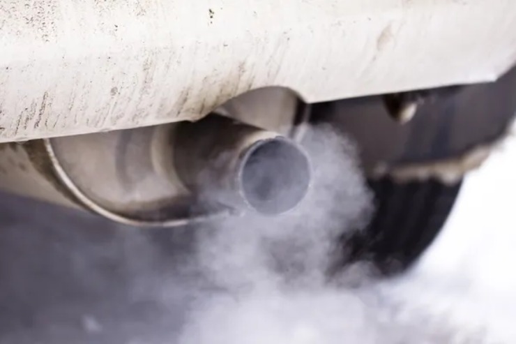 Le auto storiche generano emissioni inquinanti (Depositphotos foto) - www.vehiclecue.it