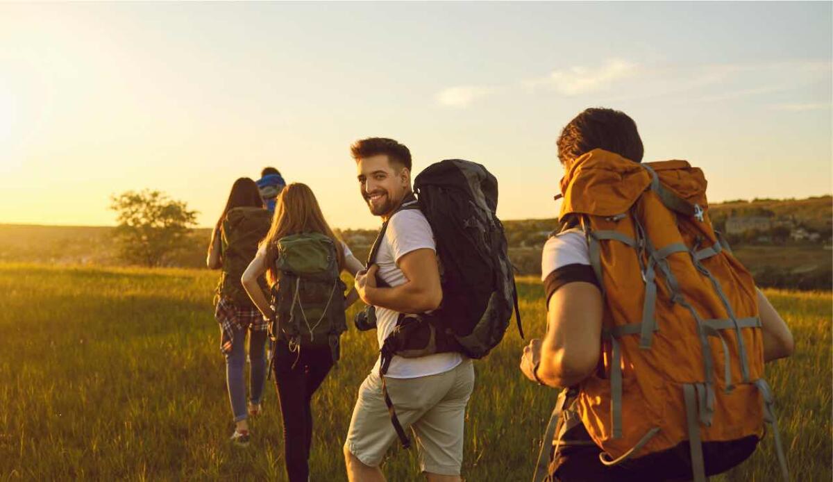 Zaino trekking: alcuni accessori indispensabili che potrebbero salvarti la vita - Gli accessori che potrebbero salvarti la vita (Canva) - managementcue.it