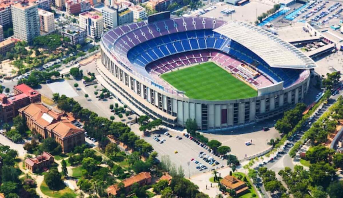 Tra passato e futuro: il Bernabéu si trasforma in un gioiello hi-tech - Santiago Bernabeu, ecco il gioiello di tecnologia e bellezza dopo i lavori (Freepik Foto) - www.buildingcue.it