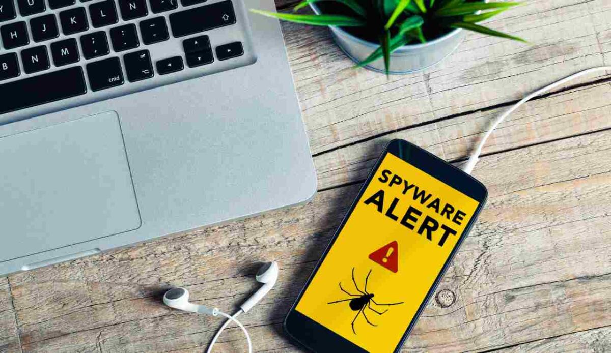 Italia e spyware: Paragon interrompe il contratto dopo le accuse di sorveglianza su giornalisti e attivisti - Spyware Paragon, il caso in Italia (DepositPhotos) - SystemsCUE