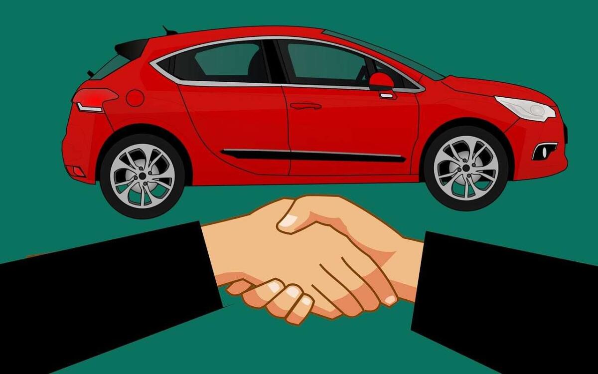 Caro Auto: Quanti stipendi servono per comprare un'automobile? - 