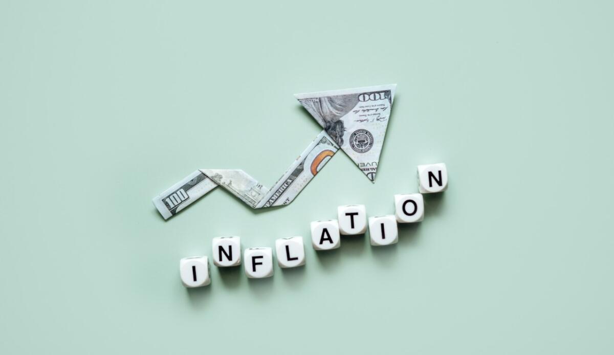 Inflazione: cos'è, come si misura e perché influisce sul nostro portafoglio - Illustrazione dell'inflazione (Canva foto) - www.financecue.it