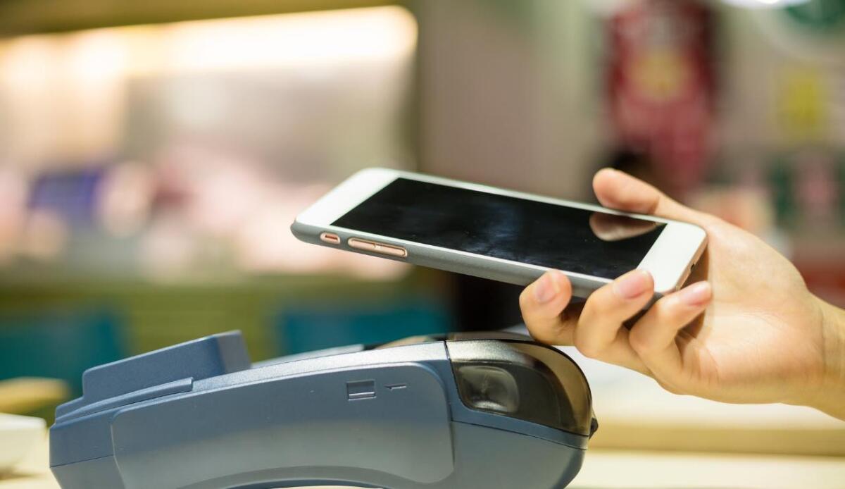 Addio alla carta: arriva il prelievo NFC per bancomat più sicuri e veloci - Il nuovo prelievo NFC (Canva) - managementcue.it