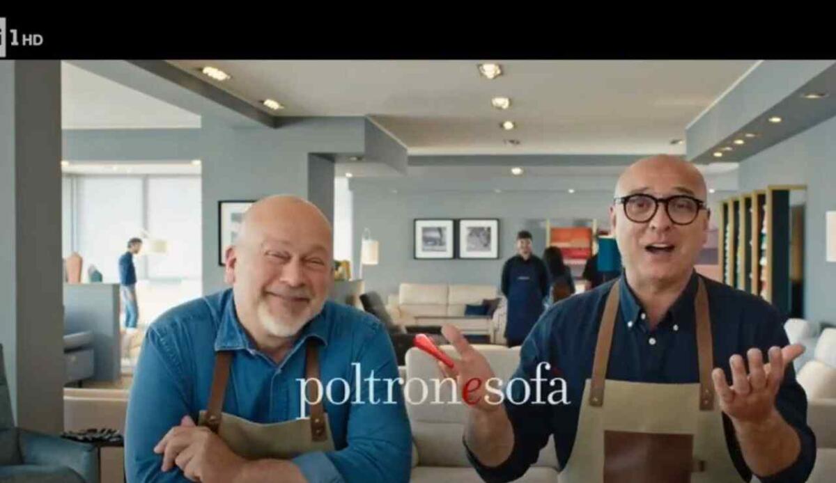 Prezzi gonfiati e sconti fittizi? L’Antitrust apre un’istruttoria su Poltronesofà - Spot di Poltronesofà (screenshot Rai/YouTube) - www.managementcue.it